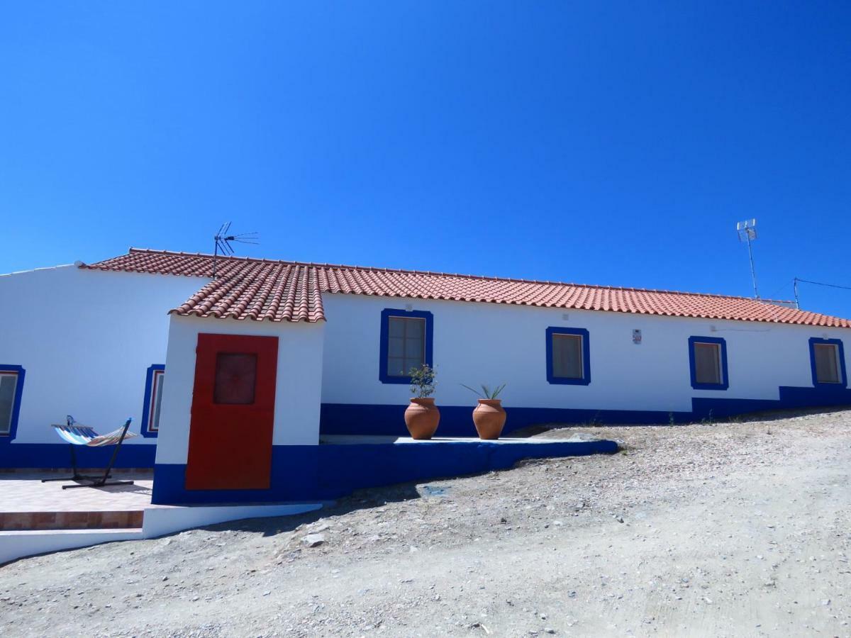 Vale Do Boto-Quinta Com 3 Casas Villa Кастро Марим Екстериор снимка