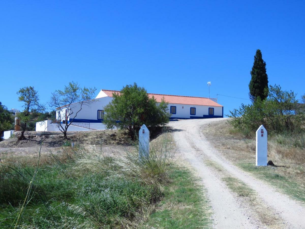 Vale Do Boto-Quinta Com 3 Casas Villa Кастро Марим Екстериор снимка